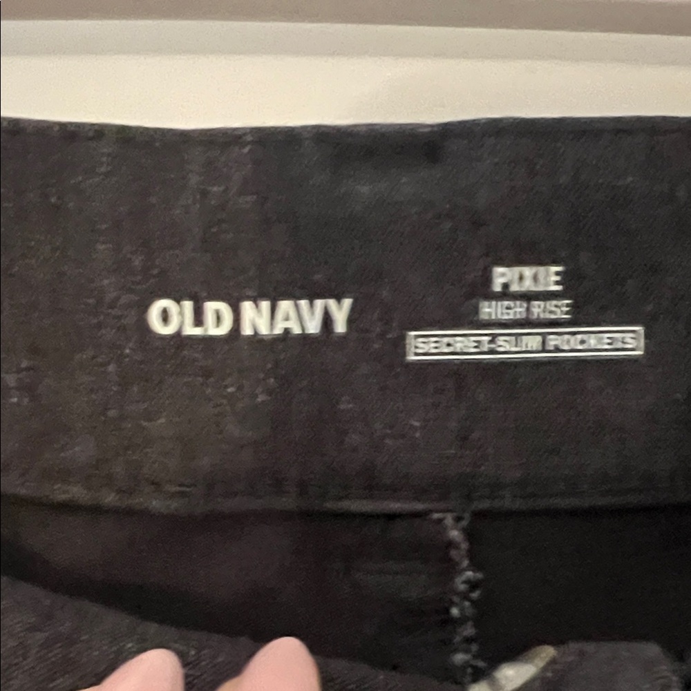 Old Navy Women's Dark Gray Skinny Jeans - Picture 2 of 3